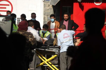 Ataque aéreo em Kabul deixa centenas de mortos e eleva tensão com o Paquistão