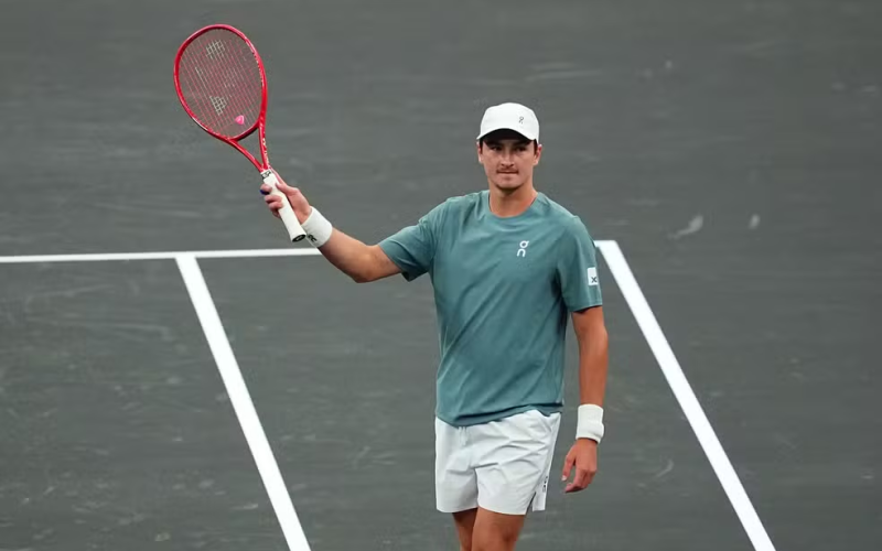 João Fonseca Brilha em Indian Wells e Avança à 2ª Rodada do Masters 1000
