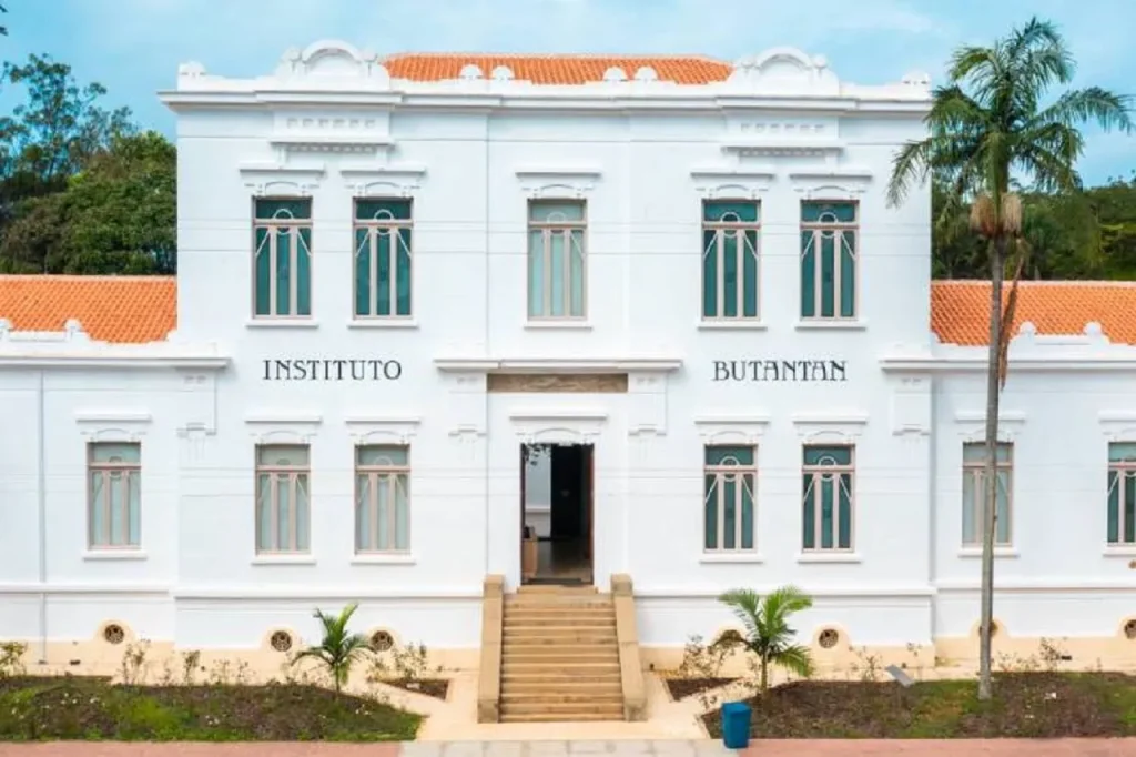 Instituto Butantan responsável por produção de medicamentos no Brasil