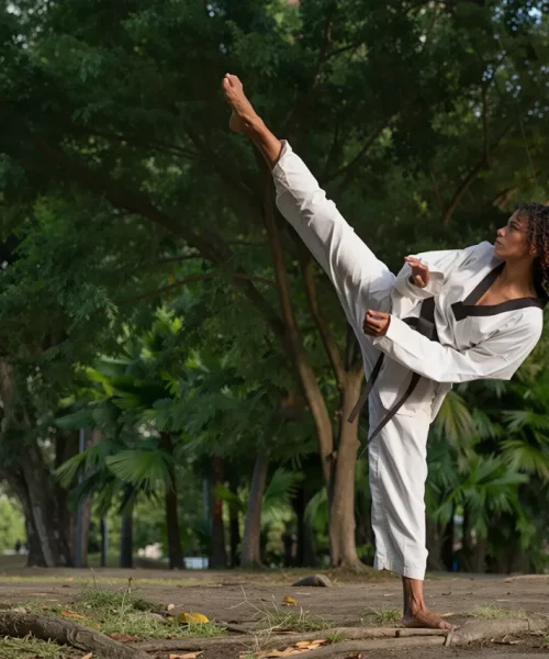 Artes marciais viram tendência entre mulheres no Brasil: 60% buscam proteção