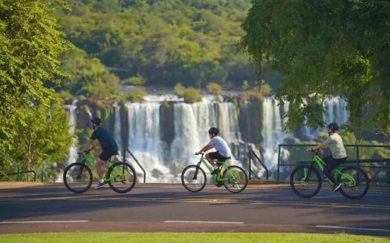 Cicloturismo em Foz do Iguaçu:O Guia Definitivo de Rotas, Pontos Turísticos e Dicas Práticas