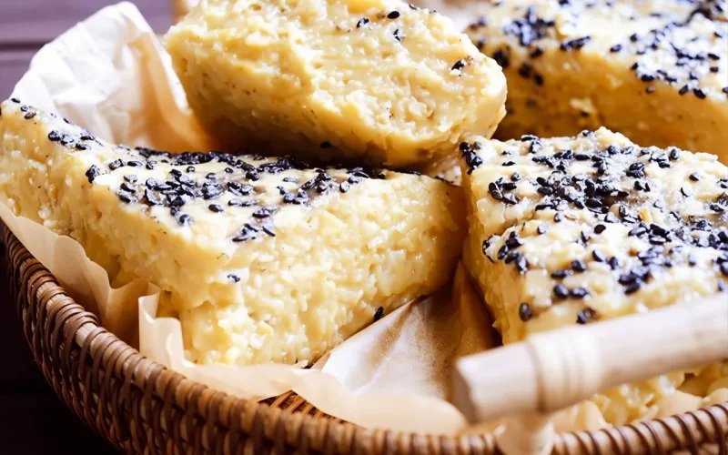 torta de batata-doce e aveia fit recém-saída do forno