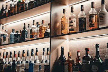 Intoxicação por bebidas falsificadas no Brasil: 13 casos confirmados em 2026