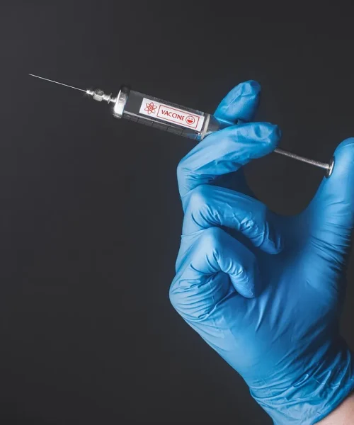 Vacina contra dengue do Butantan é suspensa após 2 mortes: o que se sabe até agora