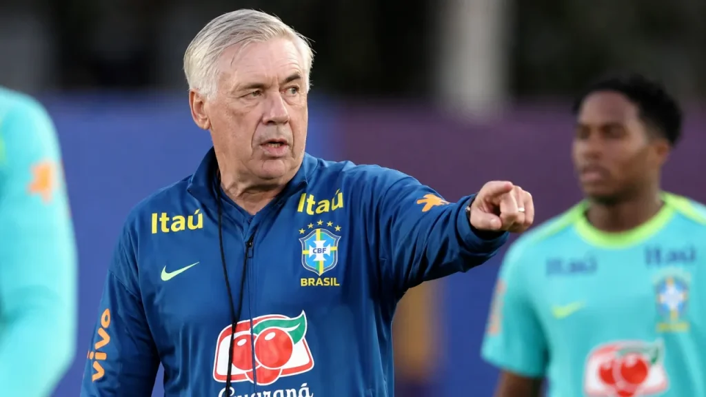 Carlo Ancelotti comanda treino da Seleção Brasileira